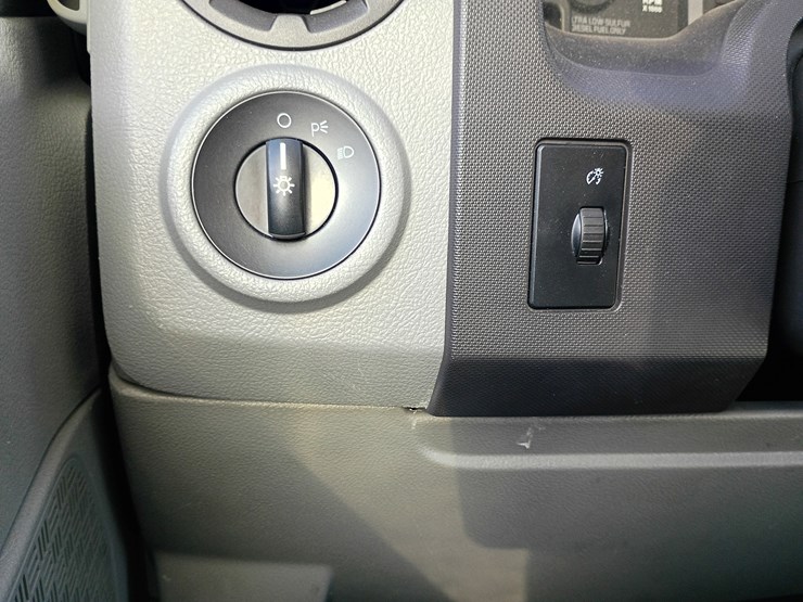 2009-ford-e450-image-55