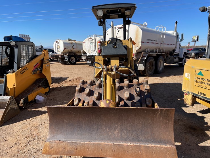 caterpillar-cp-323-image-2