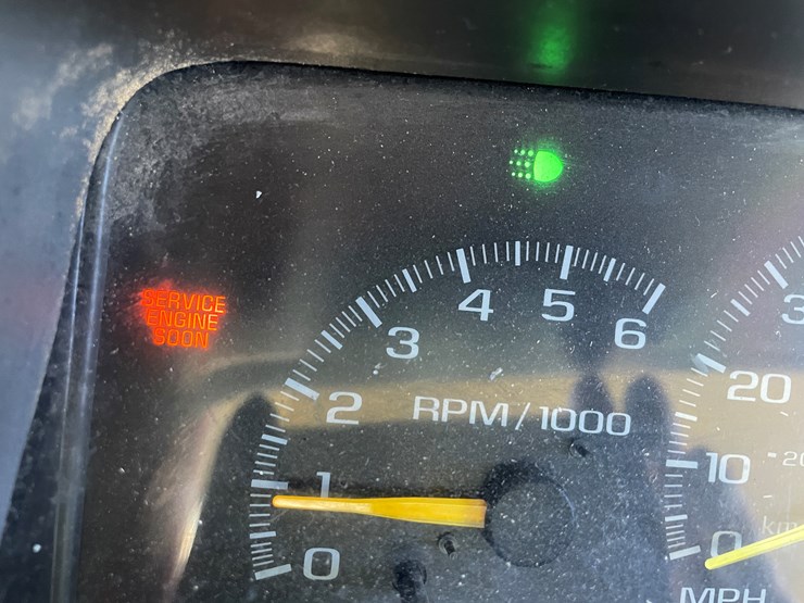 1997-chevrolet-k2500-image-23