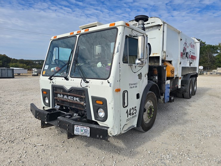 2008-mack-leu613-image-2