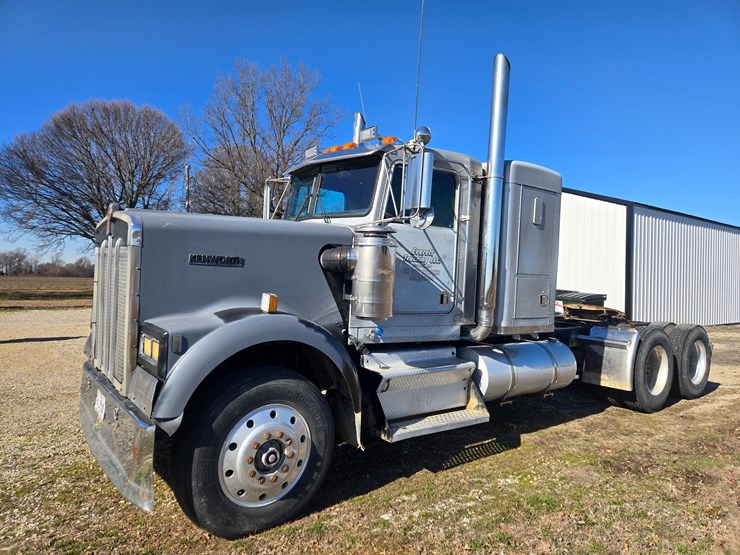 1986-kenworth-w900b-image-4