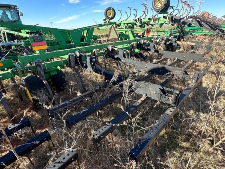 2008-john-deere-2210-image-9