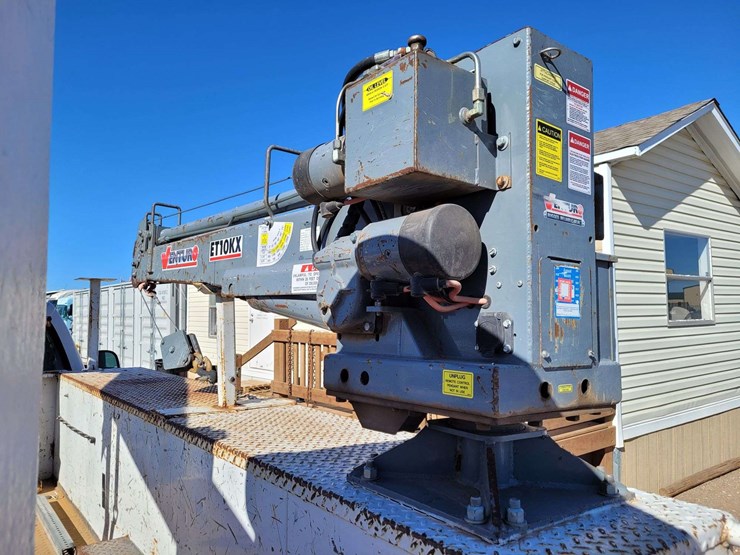 2005-ford-f550-image-11