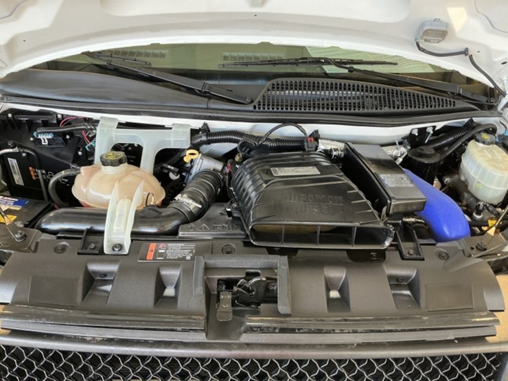 2014-chevrolet-express-2500-image-13