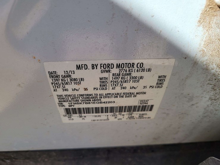 2014-ford-explorer-image-18