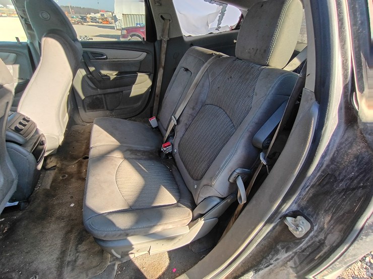 2013-chevrolet-traverse-image-51