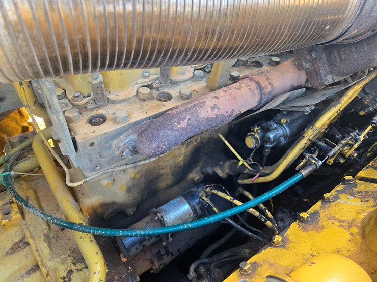 caterpillar-d25c-image-38