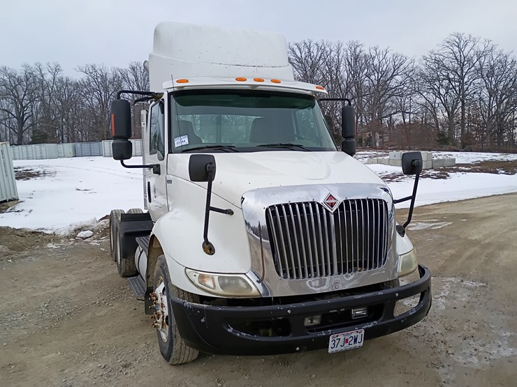 2011-international-transtar-8600-image-13