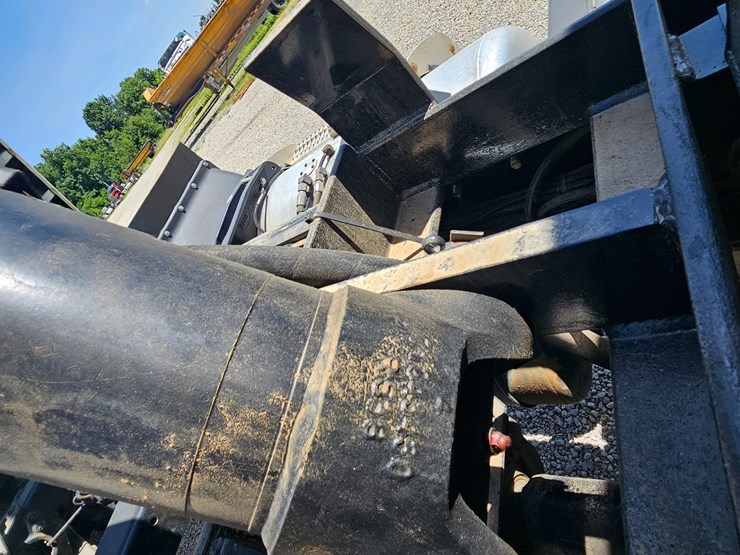 2012-peterbilt-382-image-36