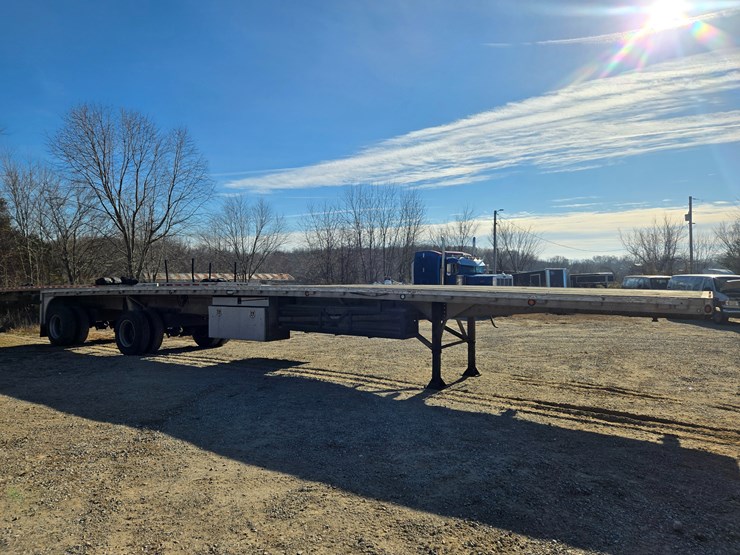 2000-reitnouer-flatbed-image-27