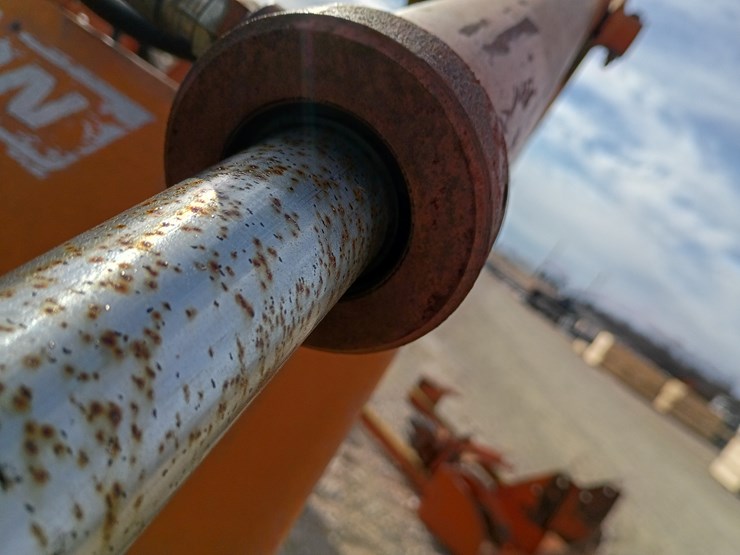 massey-ferguson-246-image-13