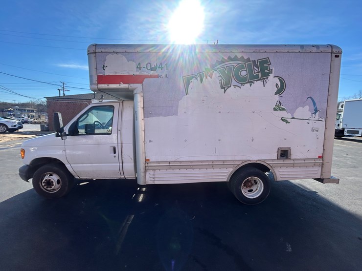 2006-ford-e450-image-6