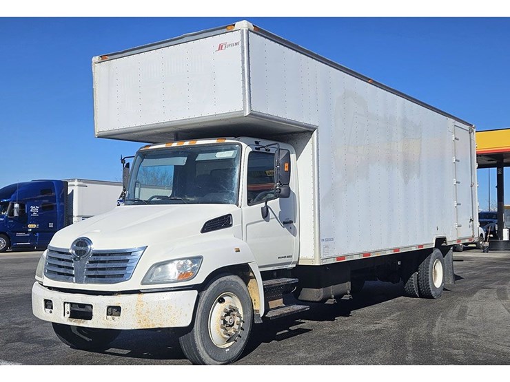 2006-hino-268-image-1