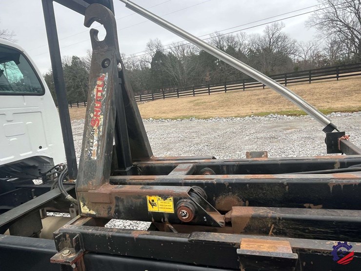 2004-ford-f650-image-25