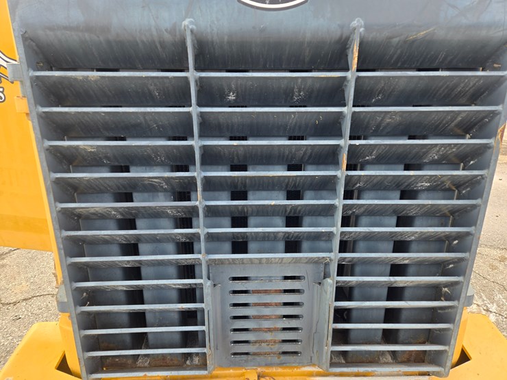 2004-deere-655c-image-40