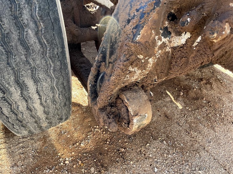 1996-freightliner-fl80-image-117