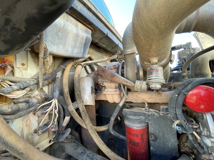 1996-freightliner-fl80-image-33