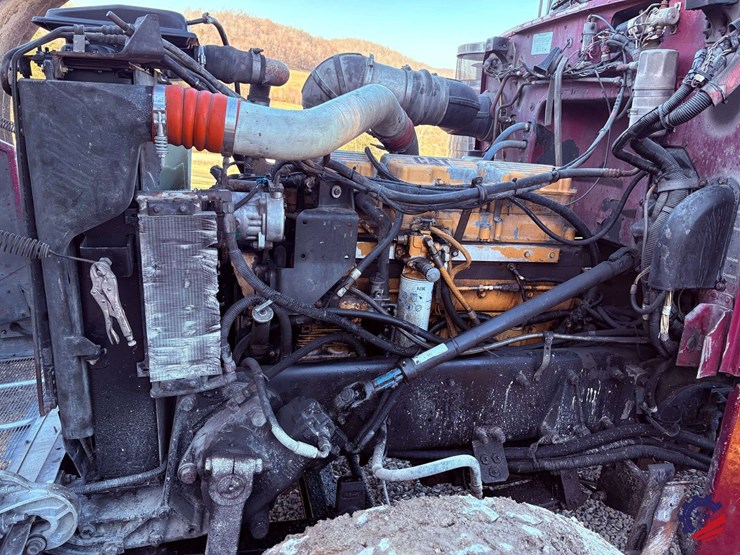 1999-peterbilt-357-image-45