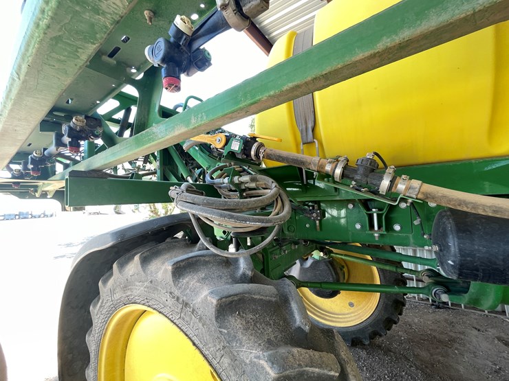 2019-john-deere-r4023-image-13