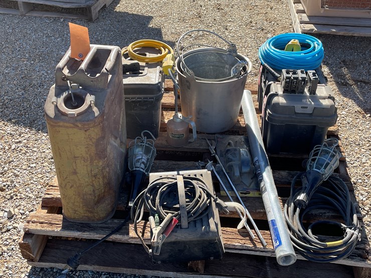 #3135-•-lot-3135-image-1