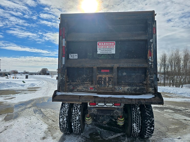 2012-caterpillar-660-image-14