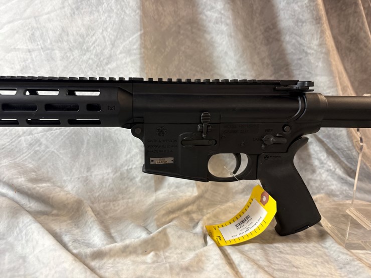 #2756-•-smith-&-wesson-m&p-15-22-22-lr-semi-auto-rifle,-sn:-lah5185-image-4