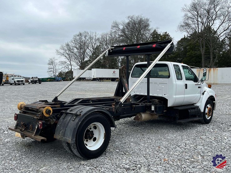 2004-ford-f650-image-4