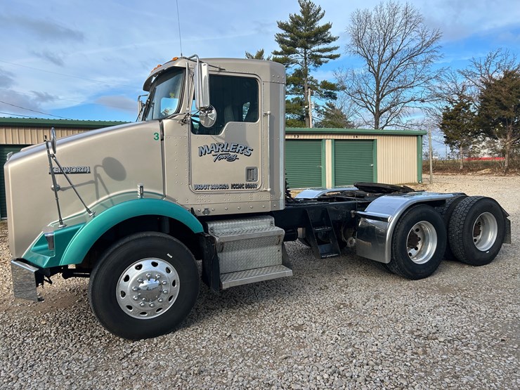 2001-kenworth-t800-image-5