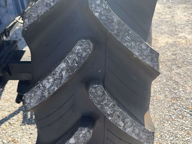 new-holland-t5060-image-11