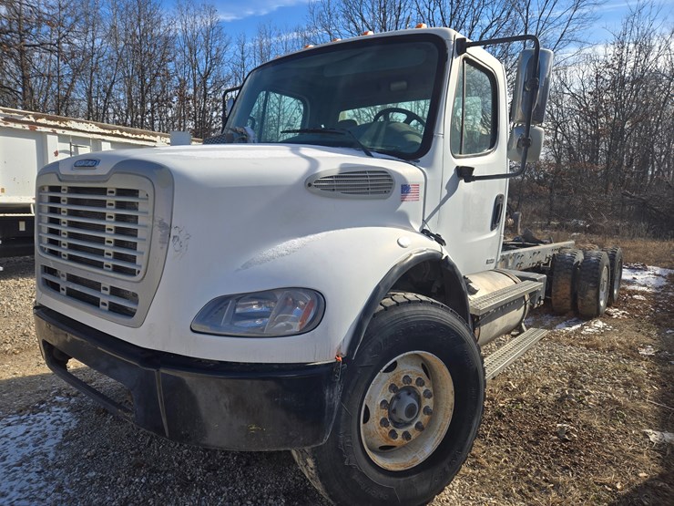 2005-caterpillar-c9-image-1