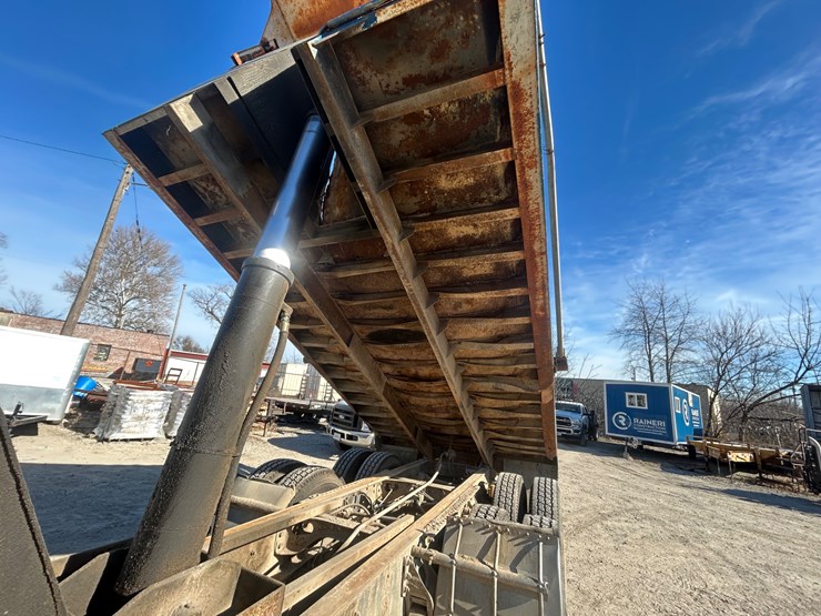 1994-international-9400-image-63