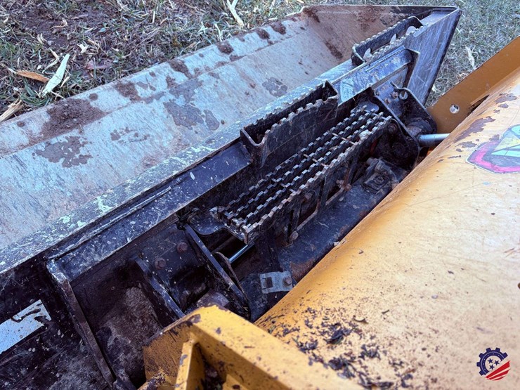 2020-caterpillar-289d3-image-12