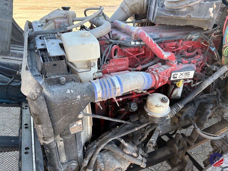 2020-kenworth-t880-image-39