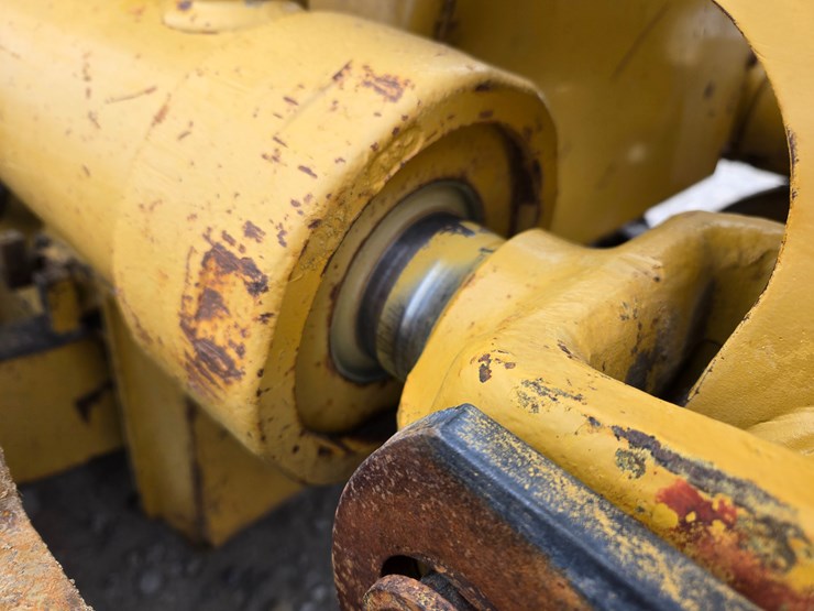 2002-caterpillar-963c-image-130