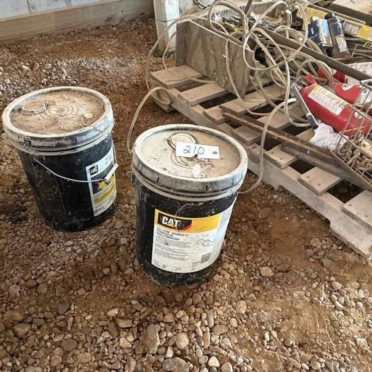 Full & Partial Cat Hydraulic Oil