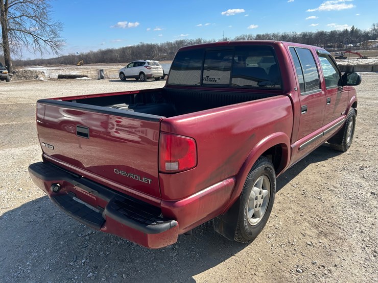 2003-chevrolet-s10-image-10