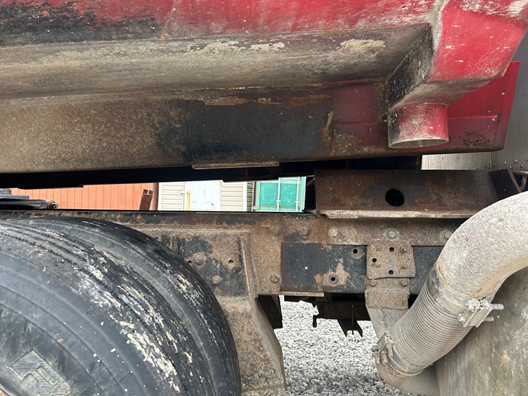 1988-peterbilt-357-image-50