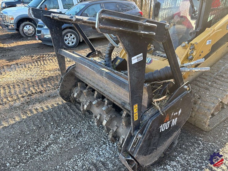 cat-hm315c-mulcher-attachment-image-1