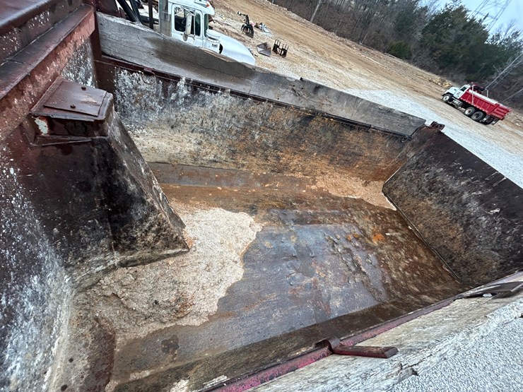 1988-peterbilt-357-image-55