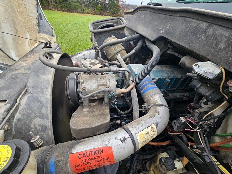 2002-international-durastar-4400-image-30