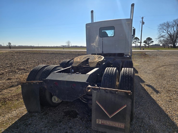 1986-kenworth-w900b-image-17