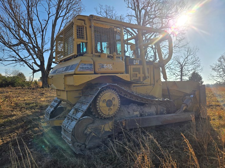 2002-caterpillar-d6r-image-16