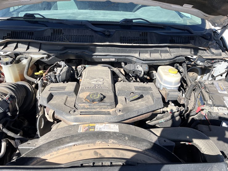 2016-dodge-2500-image-21