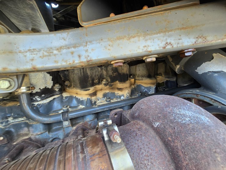 2003-challenger-mt855-image-70