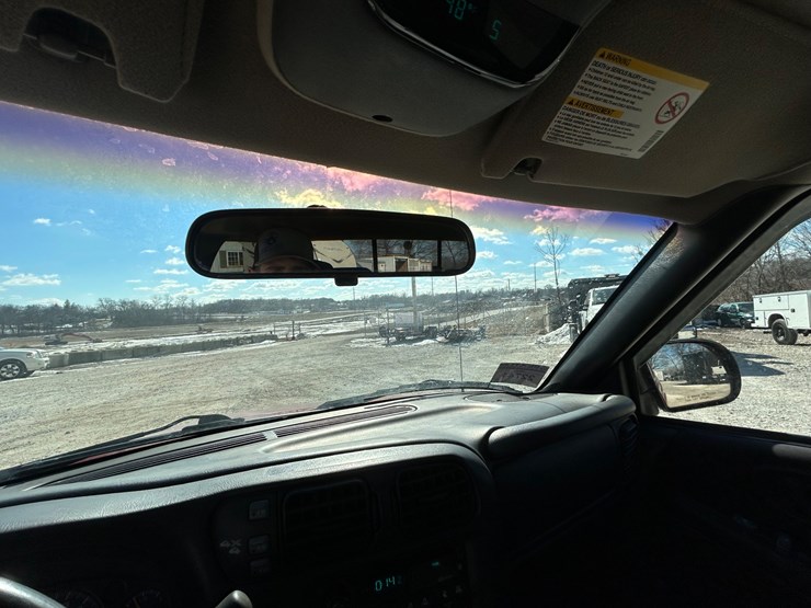 2003-chevrolet-s10-image-64