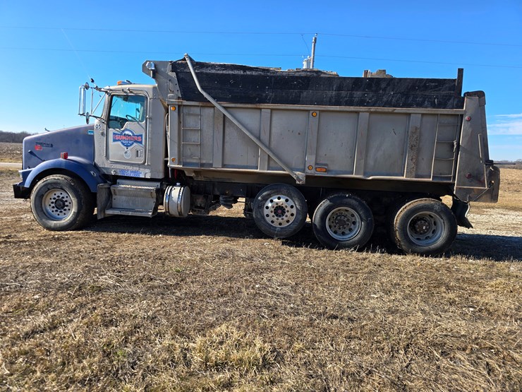 1999-kenworth-t800-image-5