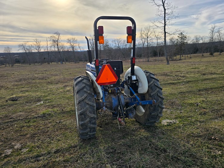 2006-farmtrac-535-image-9