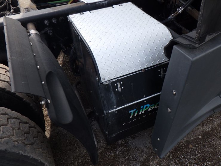 2016-freightliner-cascadia-125-image-7