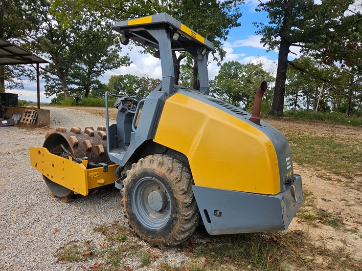 2020-dynapac-ca1300d-image-7