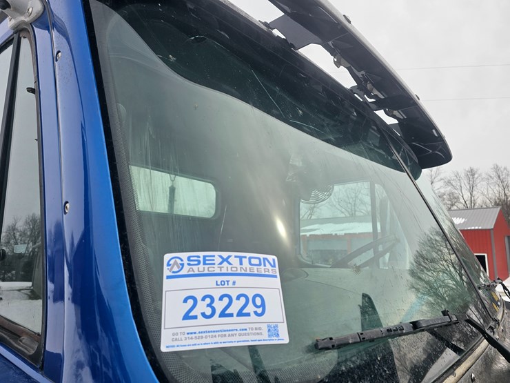 2007-freightliner-columbia-120-image-93